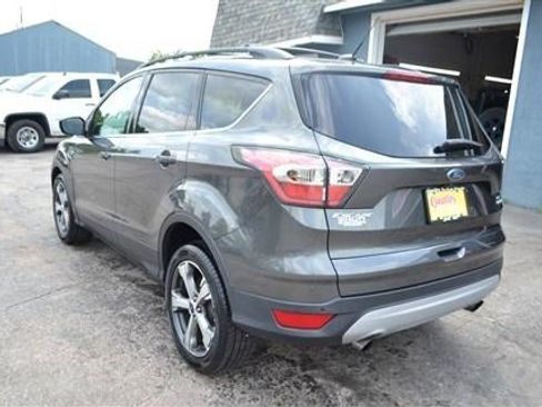 Used 2017 Ford Escape SE w/ SE Leather Comfort Package FWD image 8