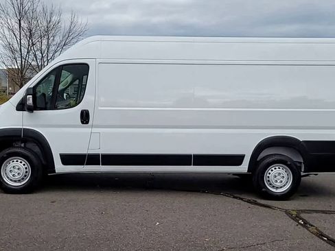 New 2026 RAM ProMaster 3500 w/ Premium Convenience Group image 5