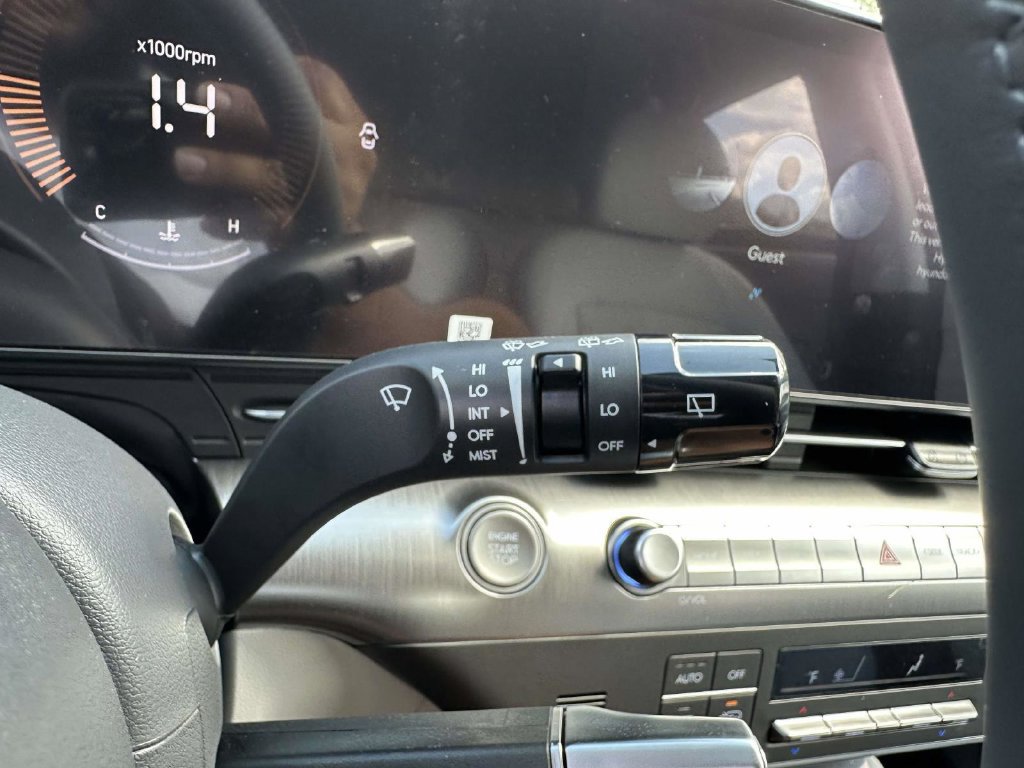 New 2026 Hyundai Kona SEL Premium AWD/4WD image 29