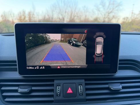 Used 2018 Audi Q5 2.0T Premium Plus w/ Premium Plus Package image 19