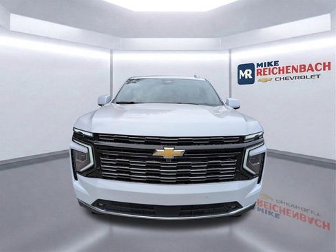 New 2026 Chevrolet Suburban High Country AWD/4WD image 10