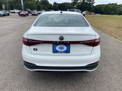 Used 2025 Volkswagen Jetta S FWD image 5