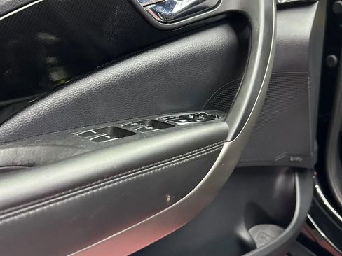Used 2017 Hyundai Azera FWD image 10