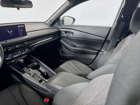 Used 2024 Honda Accord Sport image 19