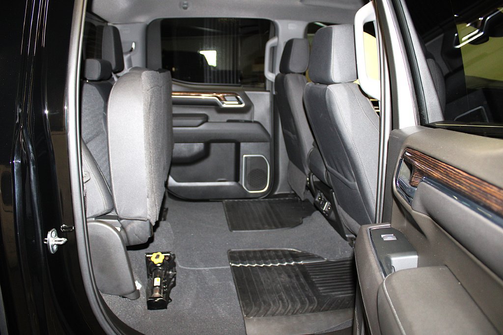Used 2023 GMC Sierra 1500 SLE AWD/4WD image 34