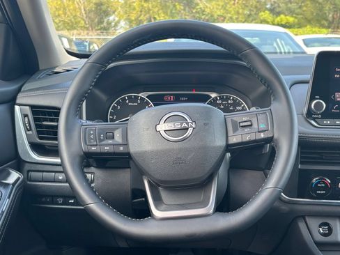 Used 2026 Nissan Rogue SV AWD/4WD image 24
