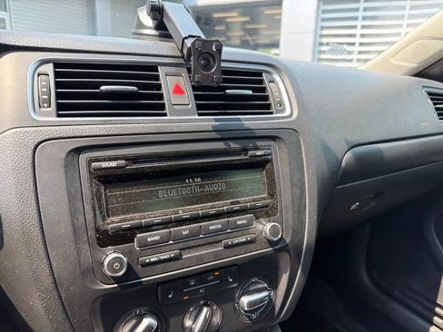 Used 2012 Volkswagen Jetta SE FWD image 7