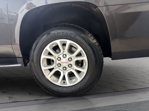 Used 2020 GMC Yukon XL SLT AWD/4WD image 26