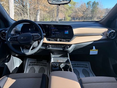 New 2026 Chevrolet Equinox ACTIV w/ Convenience Package III image 8