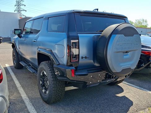 Used 2024 GMC Hummer EV 3X w/ Omega Edition AWD/4WD image 4