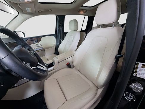Certified 2023 Mercedes-Benz GLB 250 4MATIC image 12