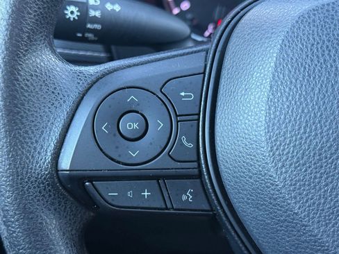 Certified 2022 Toyota RAV4 XLE image 17