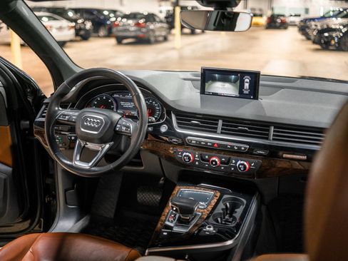 Used 2019 Audi Q7 3.0T Premium w/ Convenience Package image 19