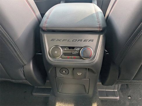 New 2026 Ford Explorer ST-Line w/ ST-Line Street Pack image 38