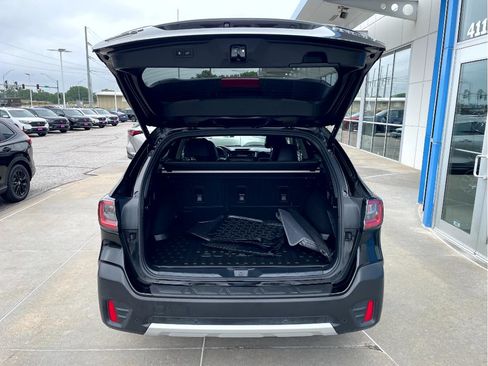 Used 2021 Subaru Outback Limited AWD/4WD image 9
