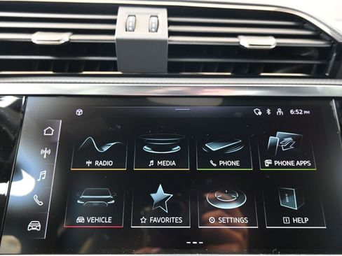 New 2025 Audi Q3 2.0T Premium image 33