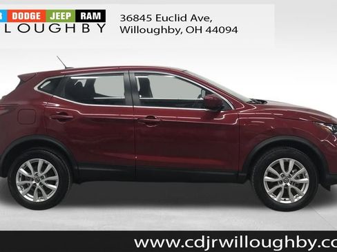 Used 2021 Nissan Rogue Sport S image 4