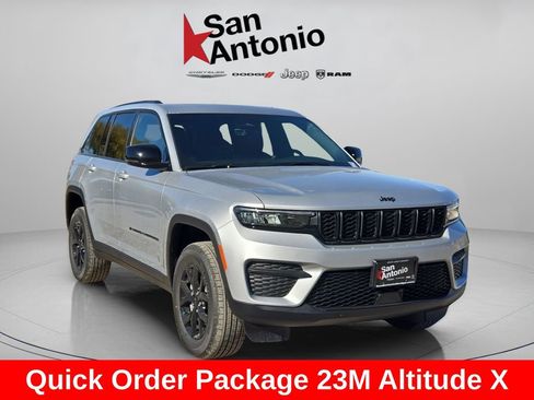 New 2025 Jeep Grand Cherokee Altitude RWD image 2