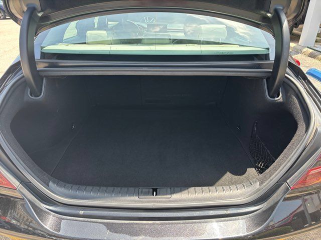 Used 2023 Genesis G70 2.0T RWD image 11
