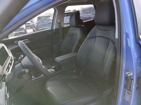 New 2026 Kia Sportage EX w/ EX Panorama Roof Package image 17