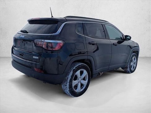 Used 2018 Jeep Compass Latitude w/ Cold Weather Group image 5