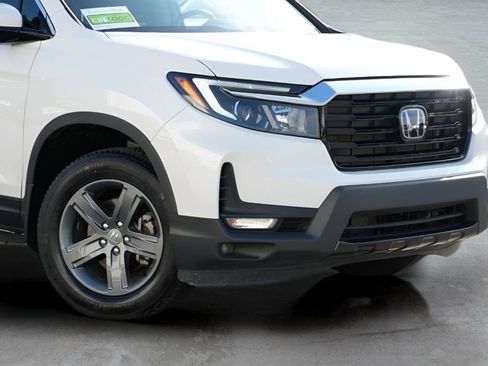 Used 2023 Honda Ridgeline RTL-E image 3