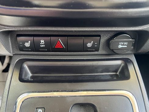 Used 2014 Jeep Patriot Latitude AWD/4WD image 31