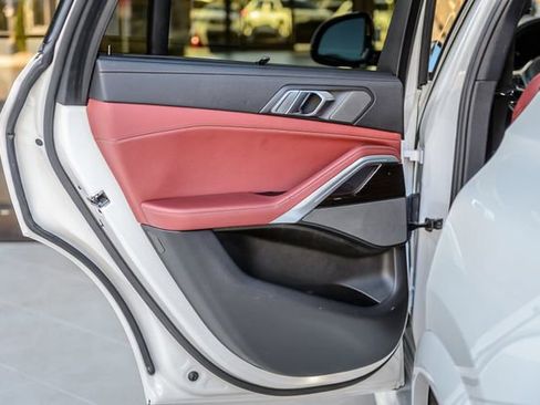 Used 2021 BMW X6 xDrive40i w/ M Sport Package image 55