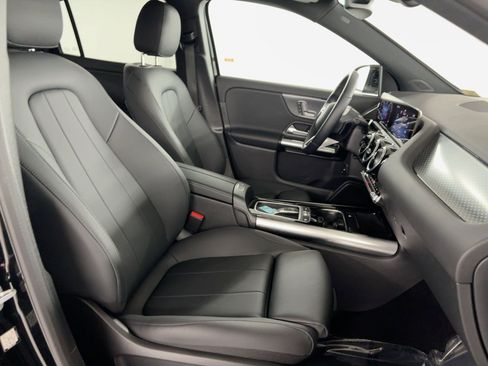 Certified 2025 Mercedes-Benz GLA 250 image 31