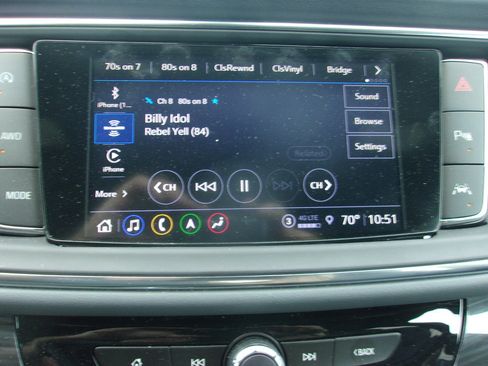 Used 2024 Buick Enclave Premium AWD/4WD image 26