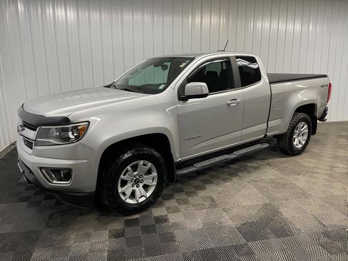 Used 2018 Chevrolet Colorado LT w/ LT Convenience Package image 8