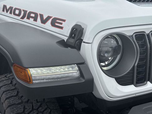 Certified 2026 Jeep Gladiator Mojave AWD/4WD image 10