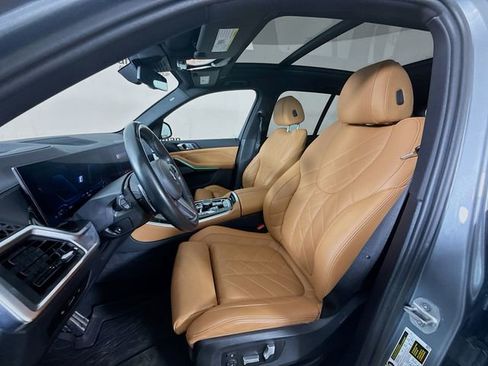 Used 2025 BMW X5 xDrive50e w/ M Sport Package image 21
