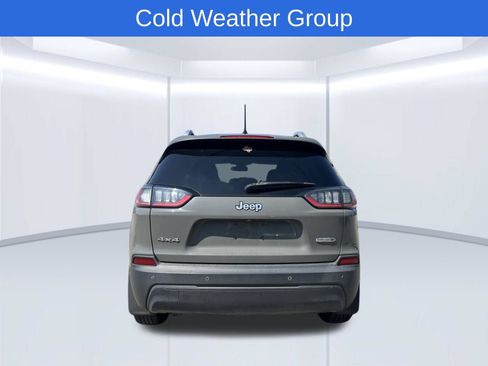 Used 2019 Jeep Cherokee Latitude Plus w/ Cold Weather Group AWD/4WD image 4