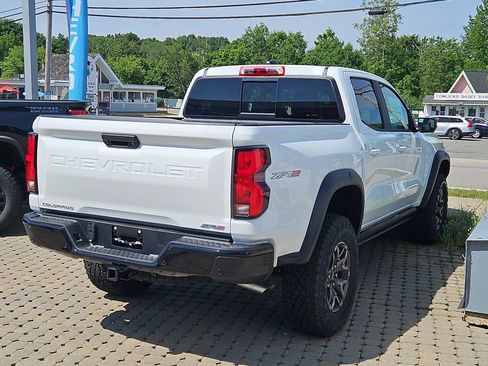 New 2026 Chevrolet Colorado ZR2 w/ Technology Package AWD/4WD image 3
