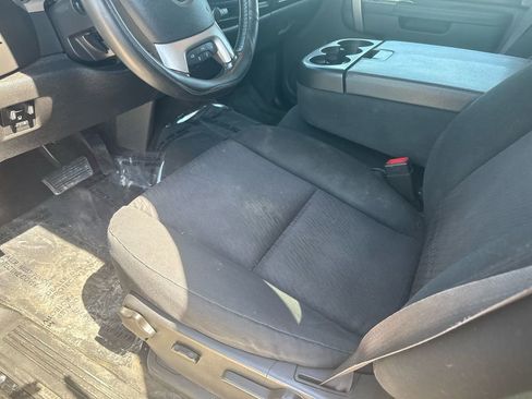 Used 2013 Chevrolet Silverado 2500 LT w/ Interior Plus Package AWD/4WD image 32