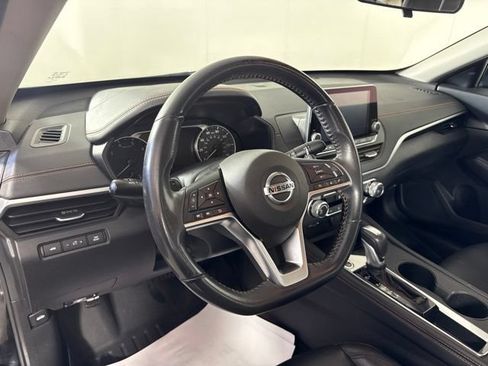 Used 2022 Nissan Altima 2.5 SR FWD image 16