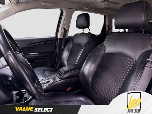 Used 2019 Dodge Journey Crossroad FWD image 21
