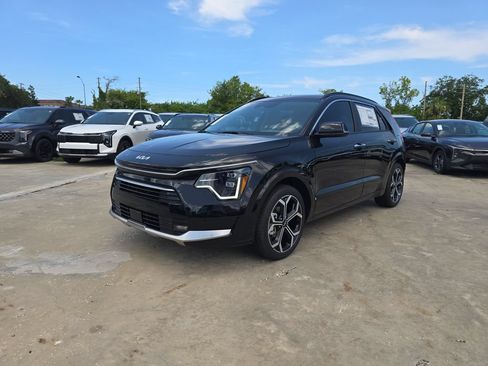 New 2026 Kia Niro SX Touring FWD image 4