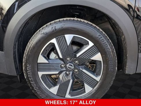 Certified 2025 Nissan Kicks SV w/ SV Premium Package AWD/4WD image 11