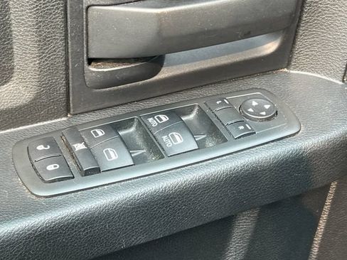 Used 2014 RAM 1500 Express AWD/4WD image 17