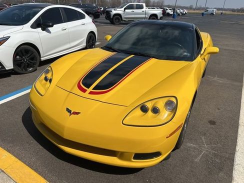 Used 2008 Chevrolet Corvette Coupe w/ Z51 Performance Package image 2