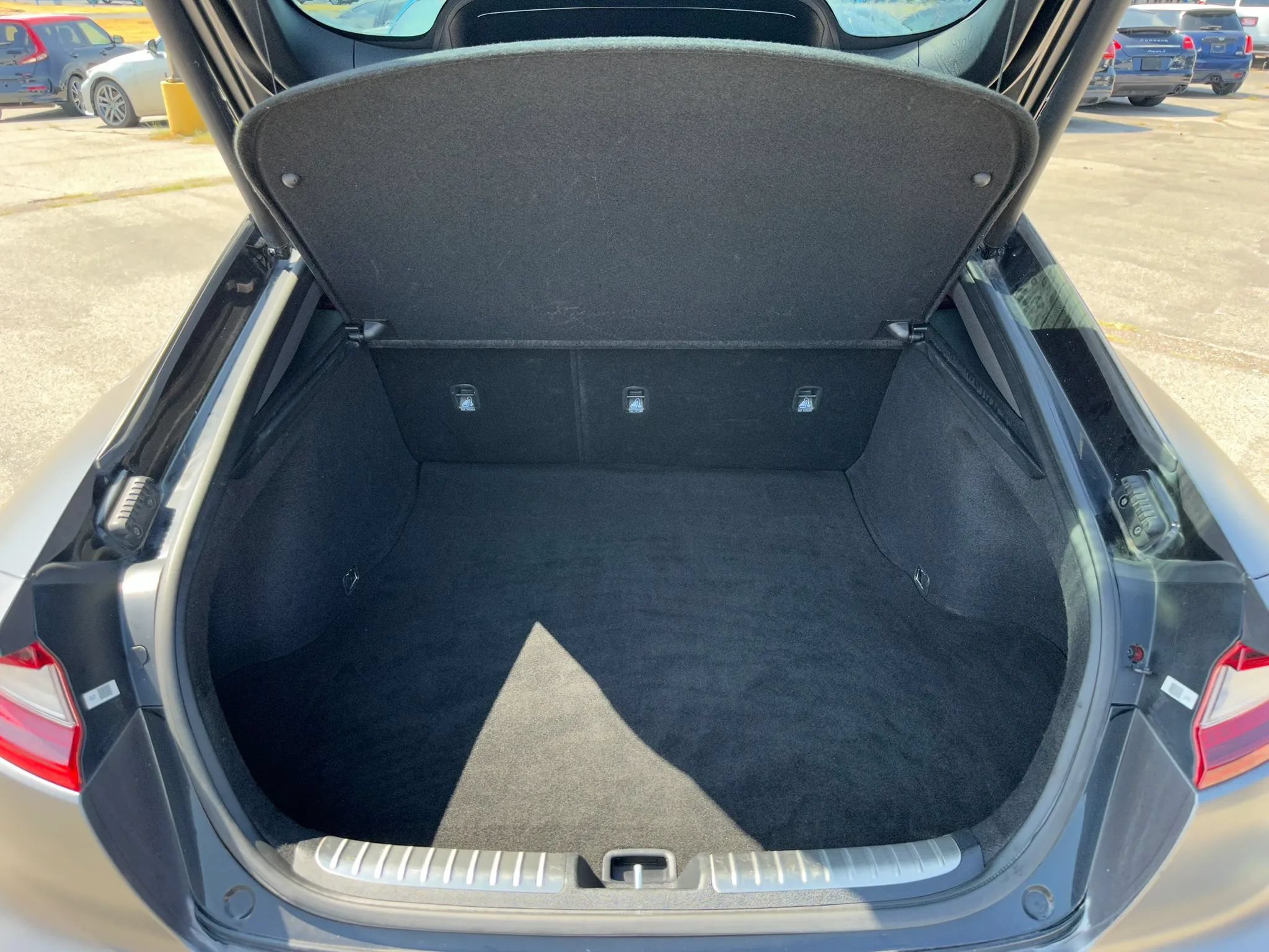 Used 2018 Kia Stinger GT2 AWD/4WD image 19