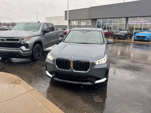 Used 2023 BMW X1 xDrive28i w/ Convenience Package image 3