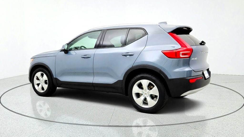 Used 2020 Volvo XC40 T5 Momentum AWD/4WD image 7