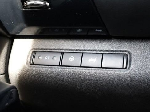 Certified 2025 Nissan Pathfinder SV AWD/4WD image 20