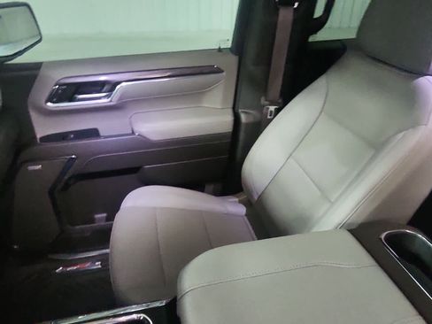 Used 2024 Chevrolet Silverado 1500 LTZ w/ LTZ Premium Package image 30