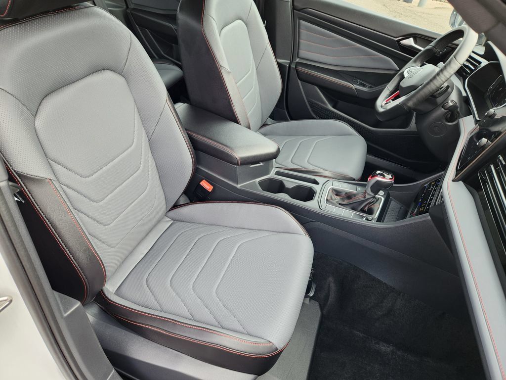 Certified 2026 Volkswagen Jetta GLI Autobahn FWD image 11