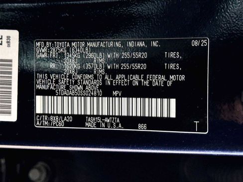 Used 2025 Toyota Grand Highlander AWD Hybrid image 37