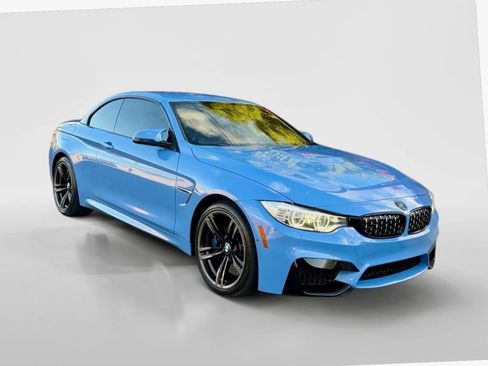 Used 2016 BMW M4 Convertible image 8